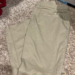 Youth boys under Armour khaki pants size 14
